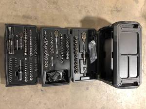 Husky Mechanics Tool Set (270-Piece)   Customer Returns See Pictures
