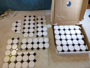 lot 38 image: White with Black Back Splash Tile