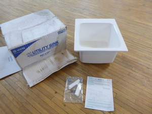 lot 70 image: E.L. Mustee Utility Sink
