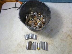 lot 128 image: Lot of Sockets