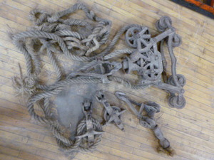 lot 171 image: Pulley System