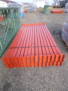 lot 5 image: 30 Pallet Racking Beams