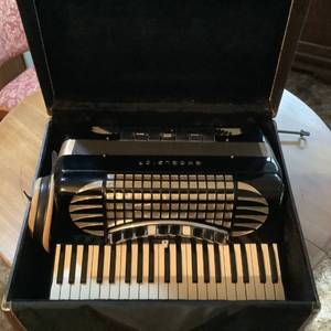 lot 66 image: Excelsior Electric Accordion