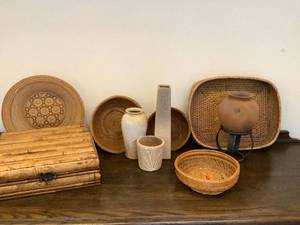 lot 72 image: Home Dcor Lot 3