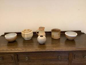 lot 53 image: Pottery Lot