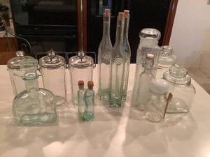 lot 386 image: Glass Kitchen Storage