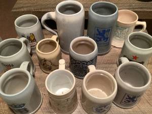 lot 626 image: Ceramic Steins