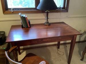 lot 636 image: Office Desk