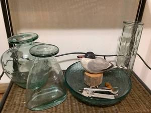 lot 640 image: Antiques, Dcor and More