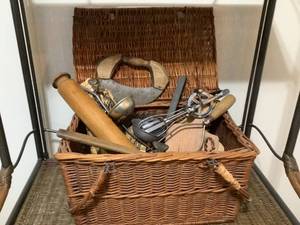 lot 644 image: Vintage Utensils