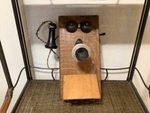 lot 648 image: Antique Phone