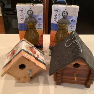 lot 660 image: Bird Lot