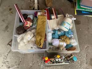 lot 686 image: Knitting Lot