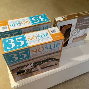 lot 219 image: Hangers