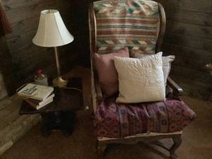 lot 226 image: Chair and End Table