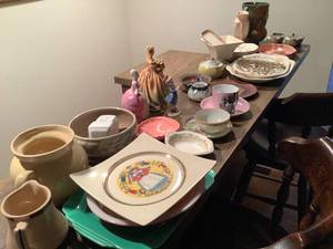 lot 230 image: VintageAntique Lot