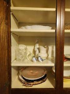 lot 705 image: Platers and more