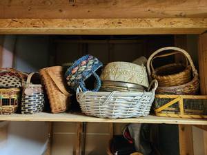 lot 707 image: Basket Bundle