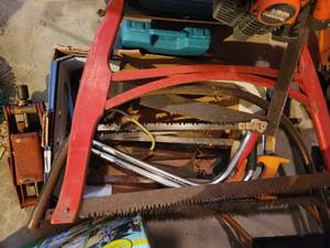 lot 711 image: Hand Tools