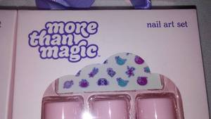 lot 2 image: More Than Magic 3 Piece (4)
