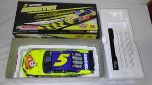 lot 23 image: NASCAR Mark Martin No.5 Carquest, Kelloggs