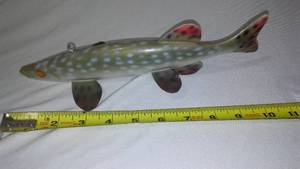 lot 139 image: Spear Fishing Decoy RAS