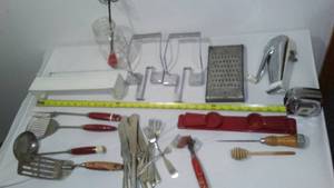 lot 197 image: Antique and Vintage Kitchen Gadgets.