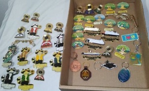 lot 206 image: Jewelry. Pins and Key Chains. Big Lot. Lions Club and More.