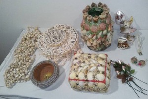 lot 268 image: Shell Decor Galore -Wow