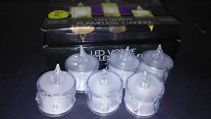 lot 344 image: 2 flameless candles, with batteries. - 6