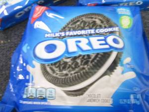 lot 40 image: 3- 13.29 oz Oreos ...