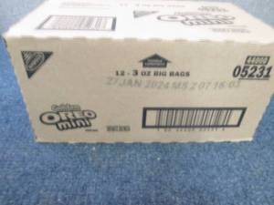 lot 48 image: 12- 3 oz Golden Oreo Minis...