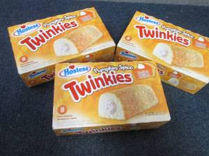 lot 52 image: 3- 10.86 oz Boxes Hostess Pumpkin S...