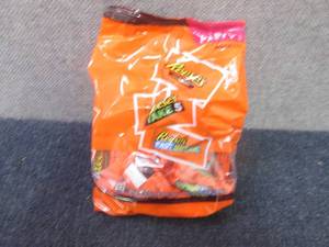 lot 82 image: 32.06 oz Assorted Reeses Snack Siz...