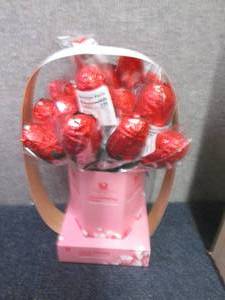 lot 112 image: Chocolate Roses Bouquet...