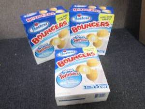 lot 137 image: 3- 8.62 oz Boxes Hostess Bouncers...