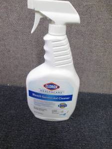 lot 141 image: 6- 32 oz Bottles Clorox Bleach Germ...
