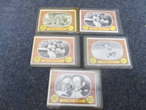 lot 287 image: Vintage Topps Baseball Cards...