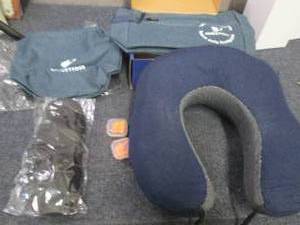 lot 353 image: Urnexttour Travel Set- Neck Pillow,...