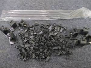 lot 390 image: Geelin 4 Pcs Adhesive Wall Hanging ...