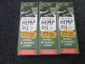 lot 403 image: 3- 1 oz Hemp Oil for CatsDogs...
