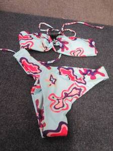 lot 413 image: Ladies Size 6 Bikini...