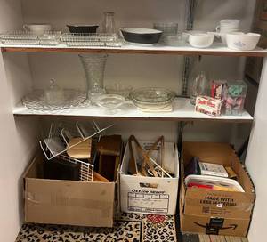 lot 6 image: Misc. Household Items & More (Some Vintage)