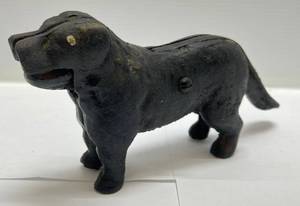 lot 18 image: 1930s Cast Iron Dog Nutcracker 11L X 5 14T