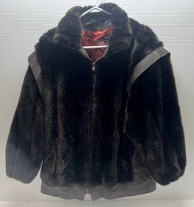 lot 44 image: Vintage Dark Brown Faux Fur Tissavel Jacket Made In England Size 12