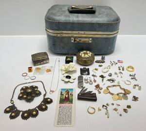 lot 50 image: Vintage Carry Case With Vintage Jewelry & More