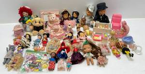 lot 158 image: Vintage Toy Dolls & More (Some Madem Alexander)