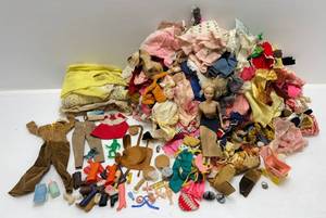 lot 160 image: Misc. Vintage Doll Clothes Including Barbie Size & More (Need To Be Cleaned)