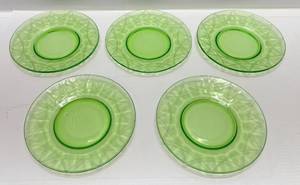 lot 187 image: 8 Uranium Glass Plates (Barely Glows)