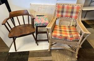 lot 200 image: Vintage Wicker And Wood Chairs & More